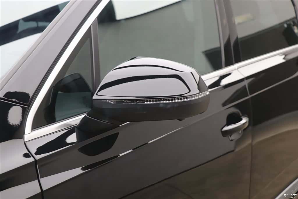 Audi Q7, 2023 29