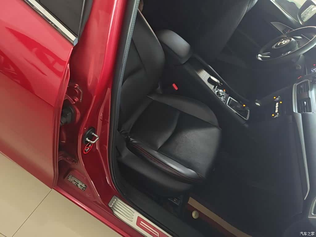 Mazda Mazda3, 2019 25