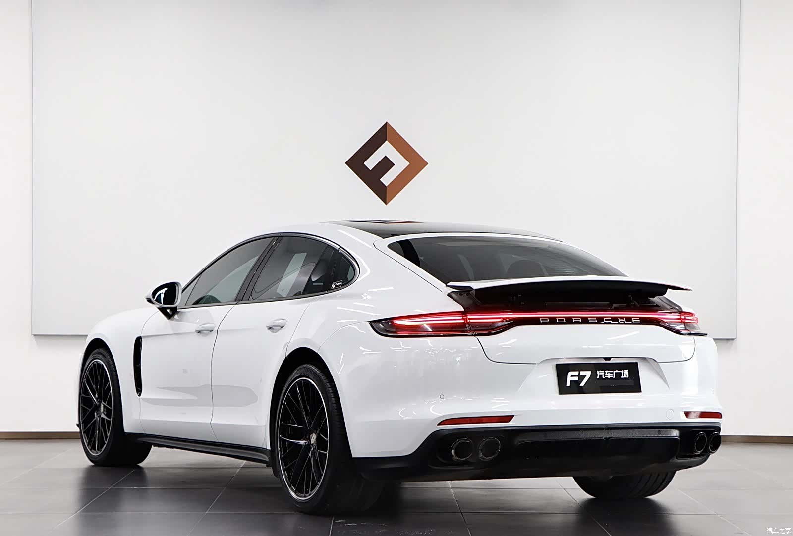 Porsche Panamera, 2022 4