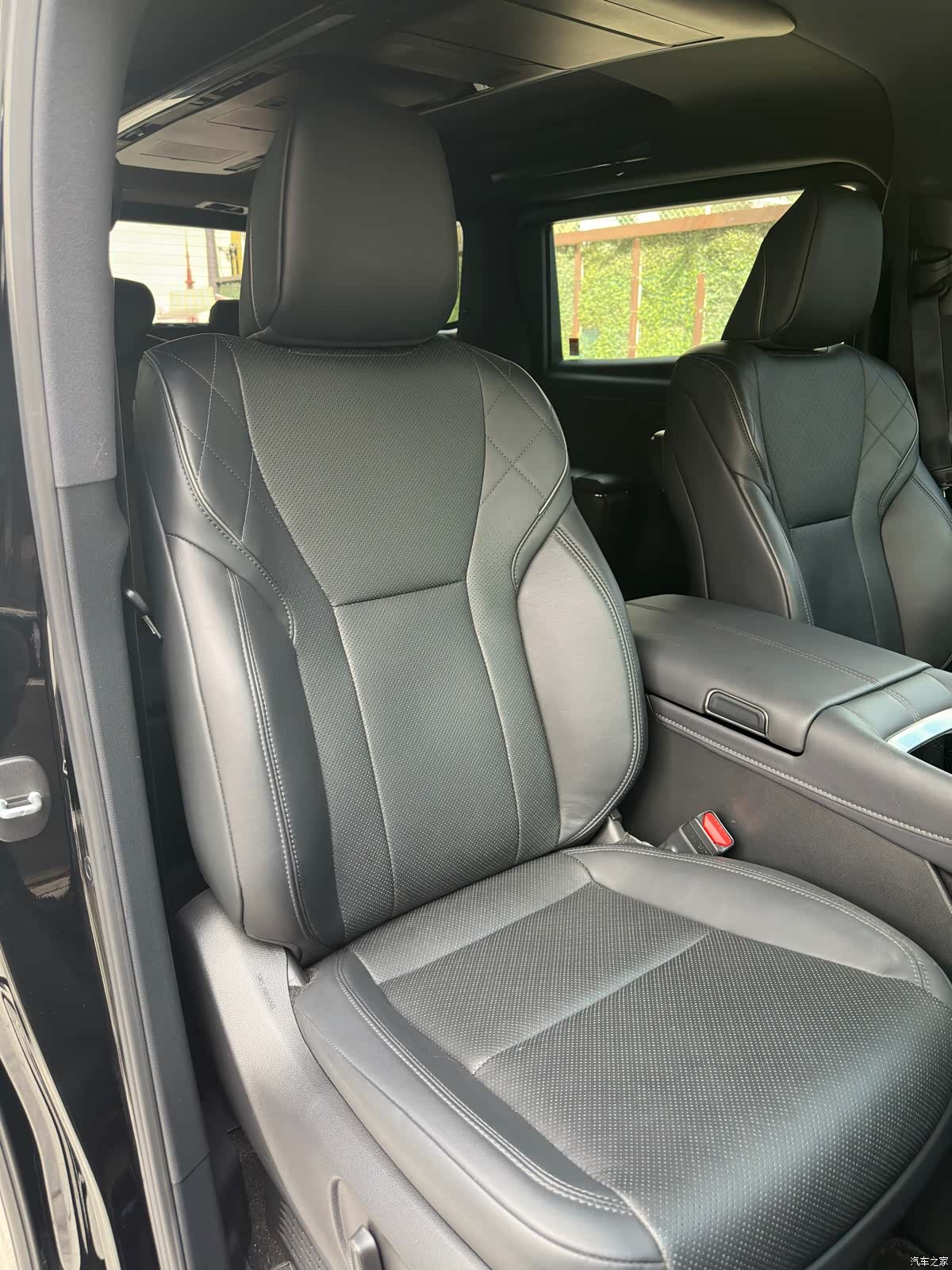 Toyota Alphard, 2024 14