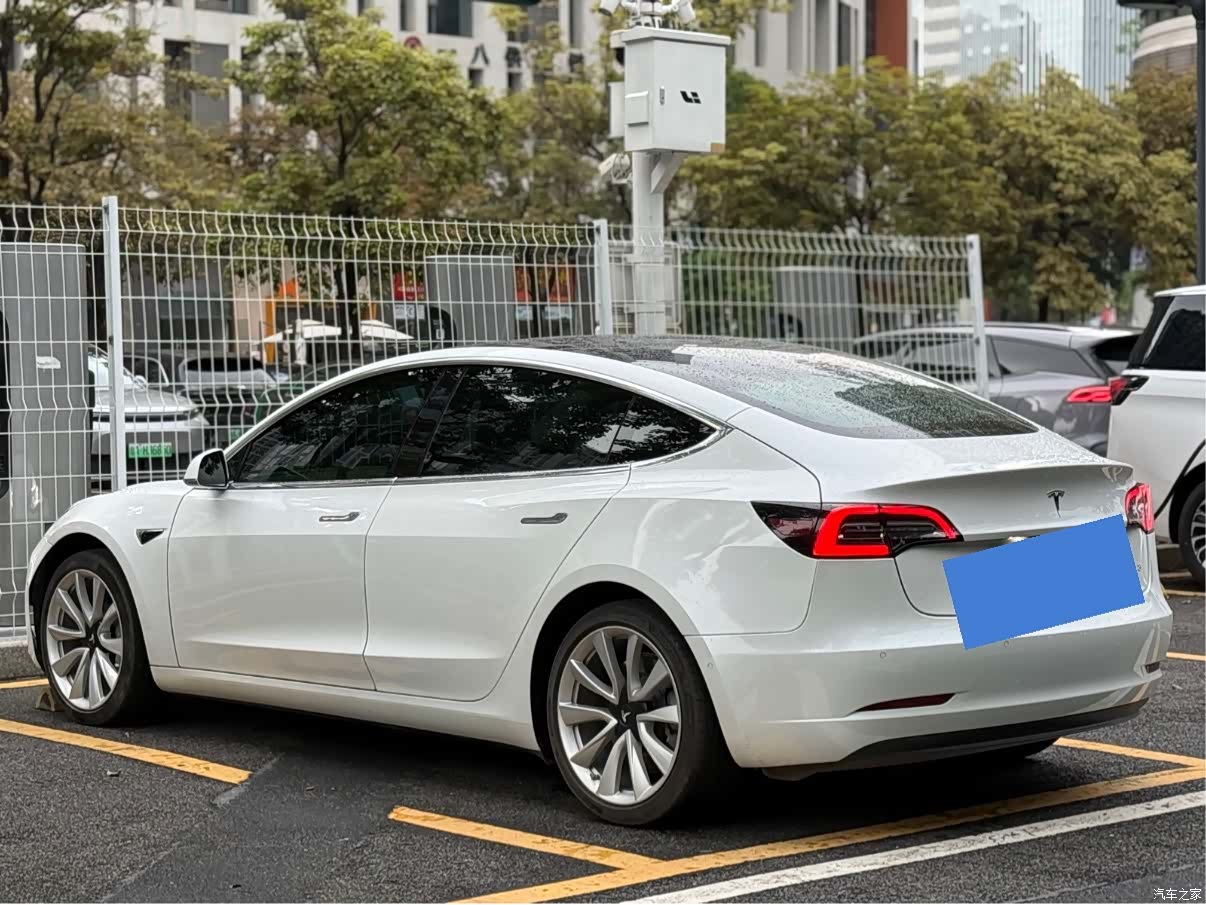 Tesla Model 3, 2020 6