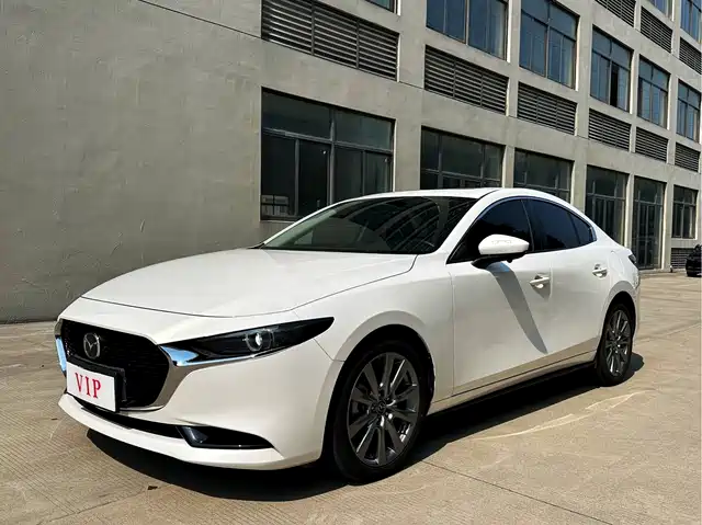Mazda 3 2025 — купить из Китая под заказ