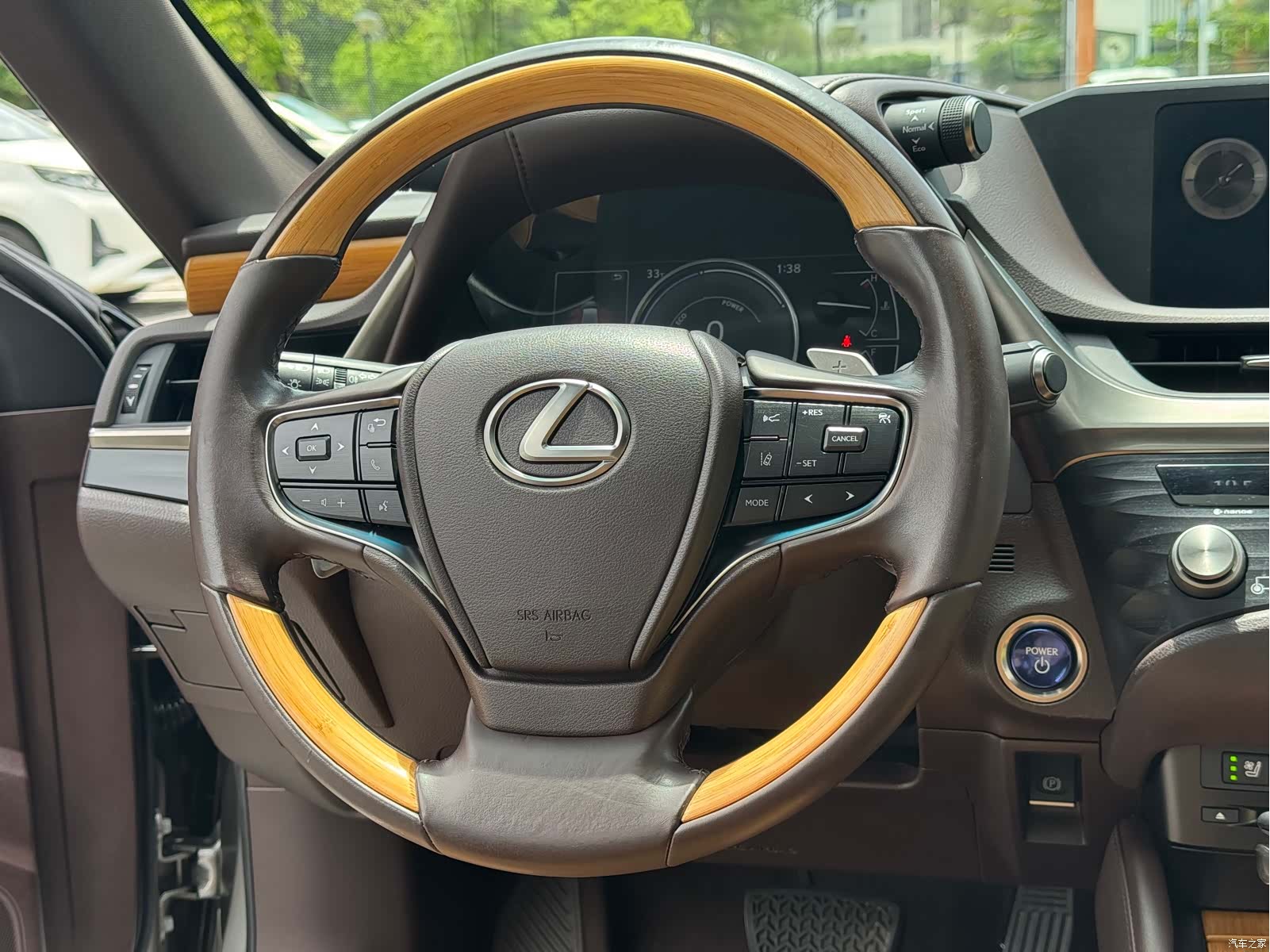 Lexus ES, 2021 9
