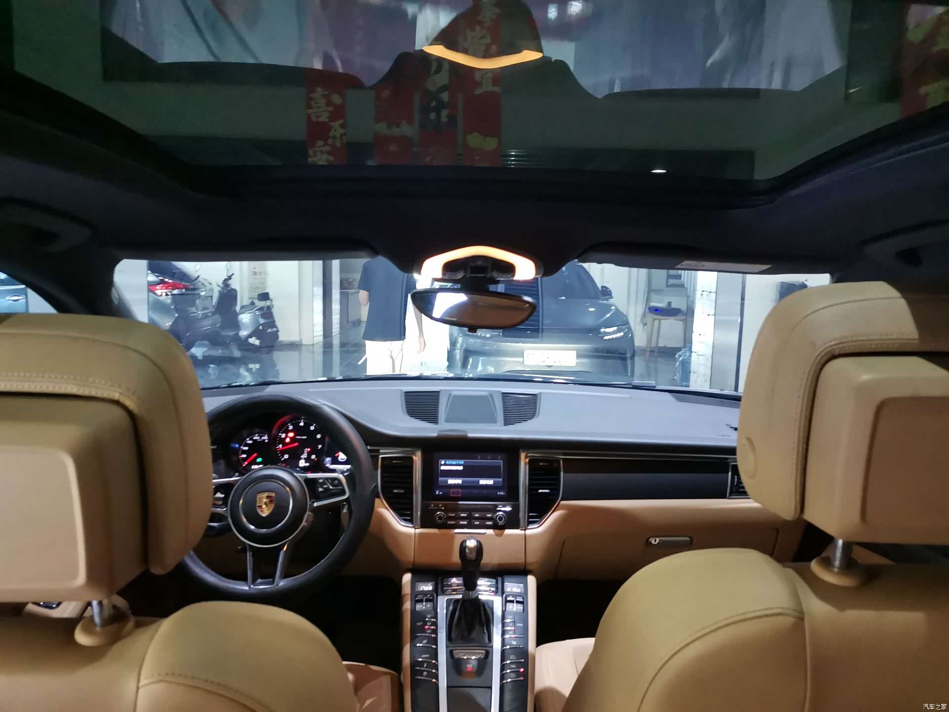 Porsche Macan, 2016 17
