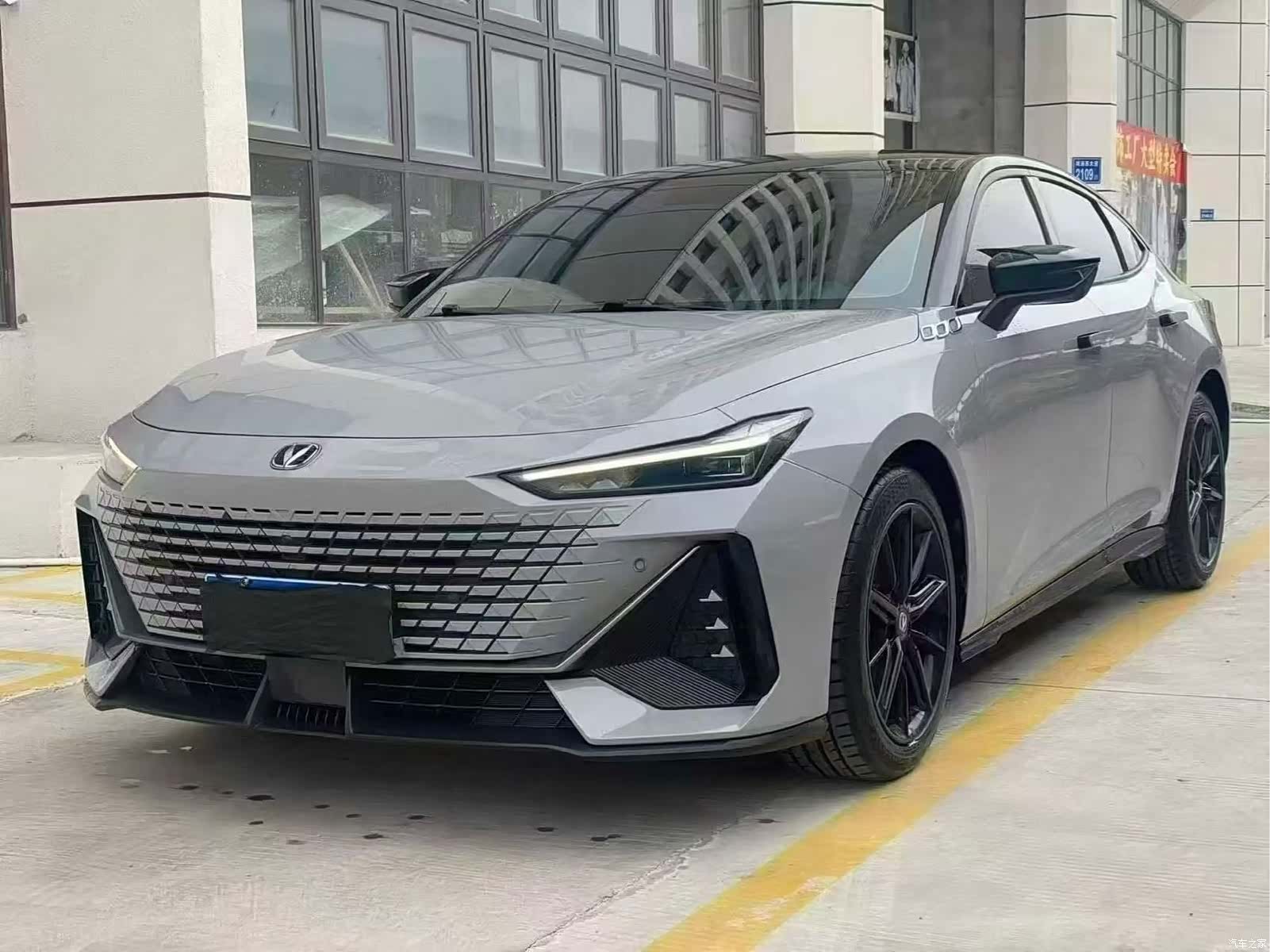 Changan UNI-V