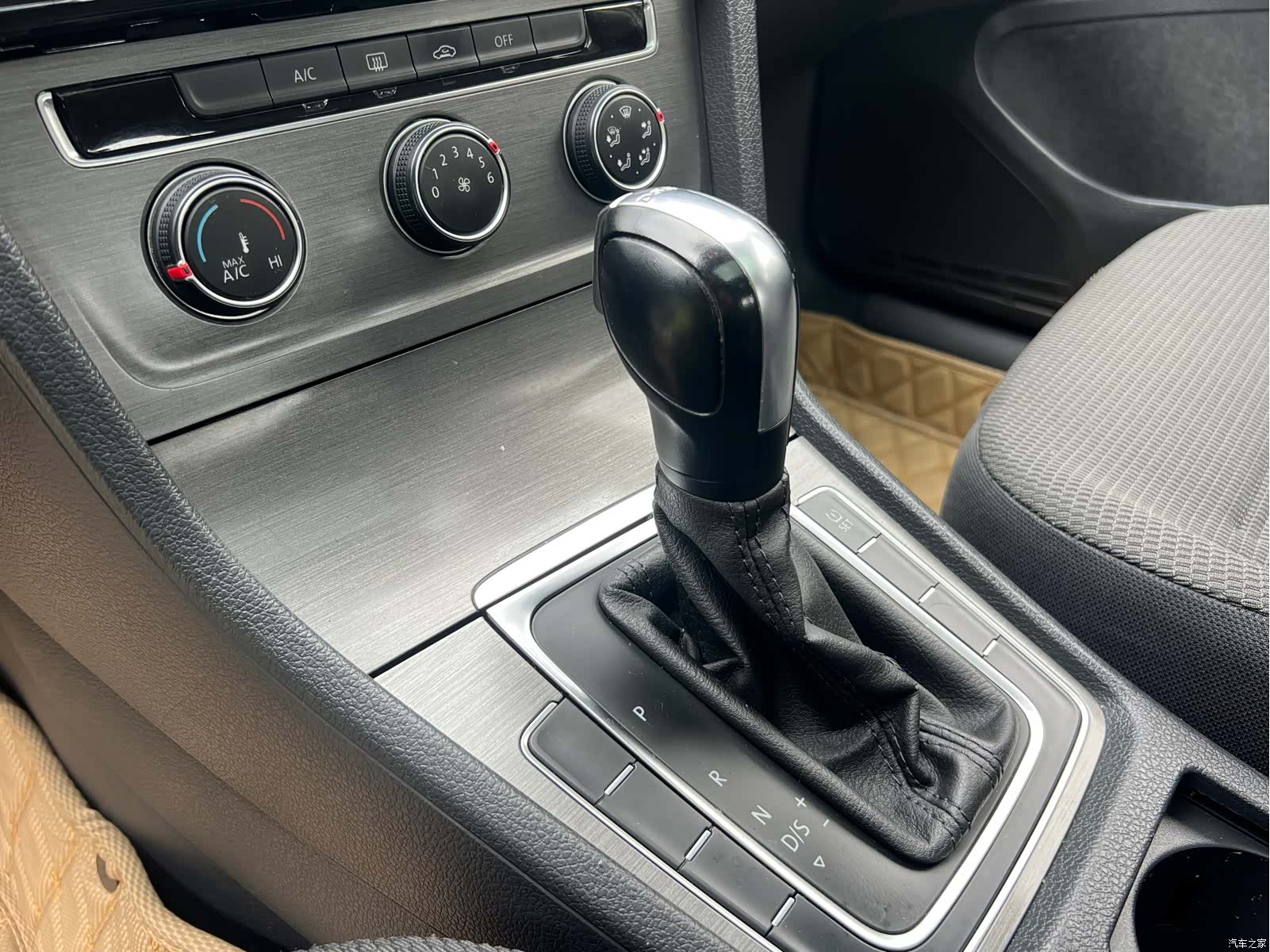 Volkswagen Golf, 2014 14