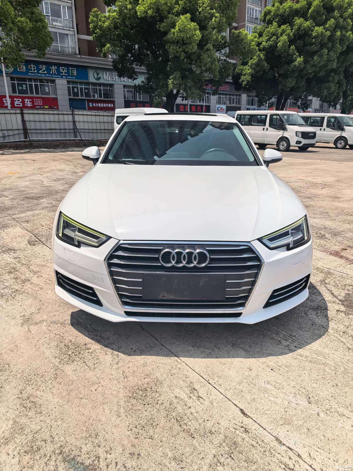 Audi A4L, 2018 3