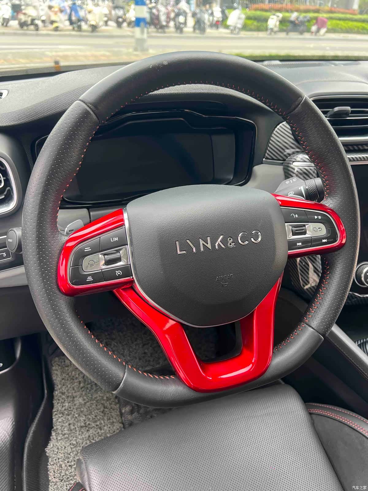 Lynk & Co 01, 2018 13
