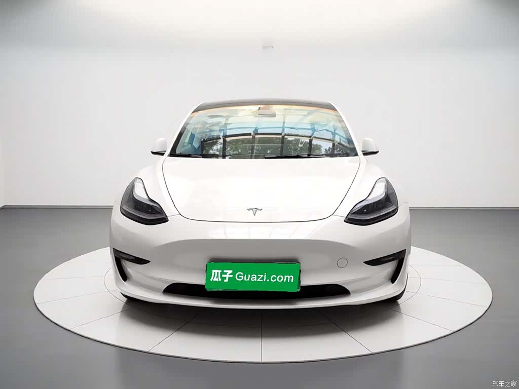 Tesla Model 3, 2021 24
