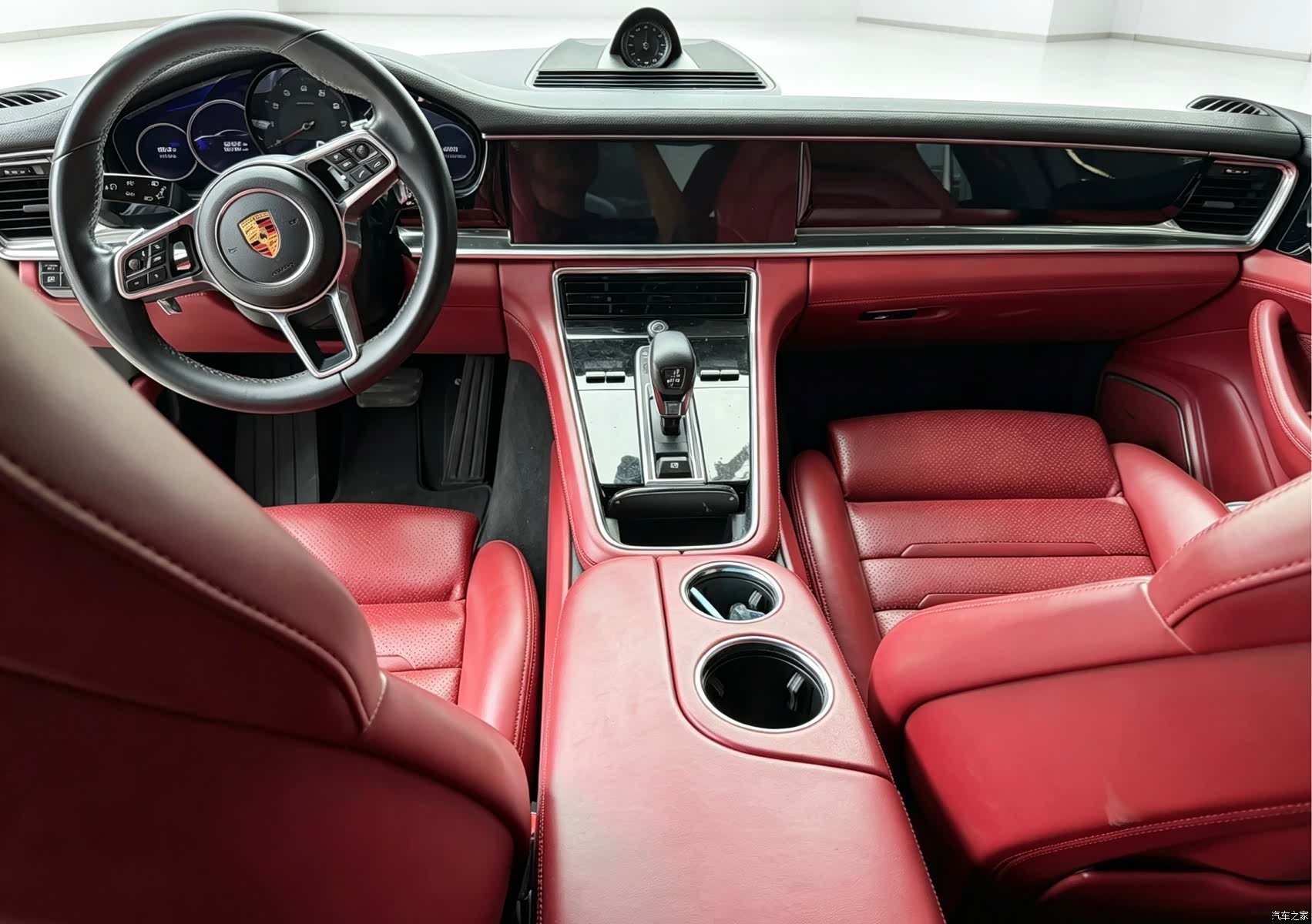 Porsche Panamera, 2019 6
