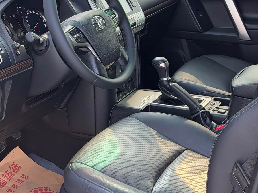 Toyota Prado 2019, фото 21