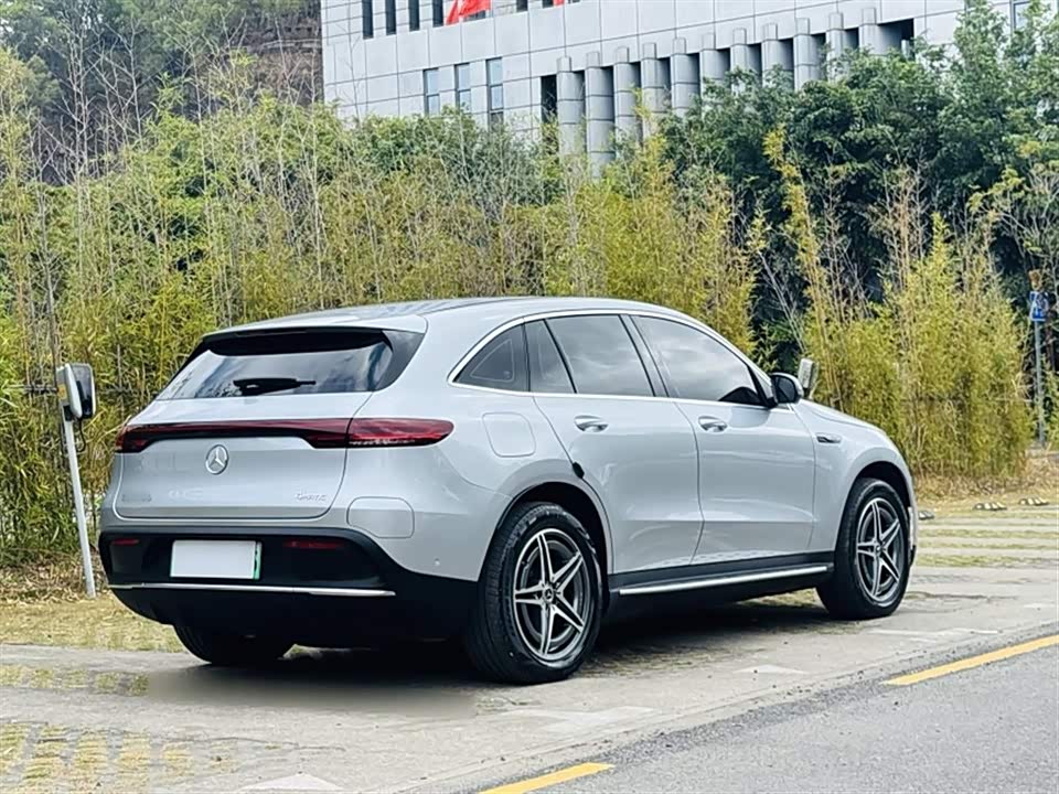 Mercedes-Benz EQC Mercedes-Benz EQC