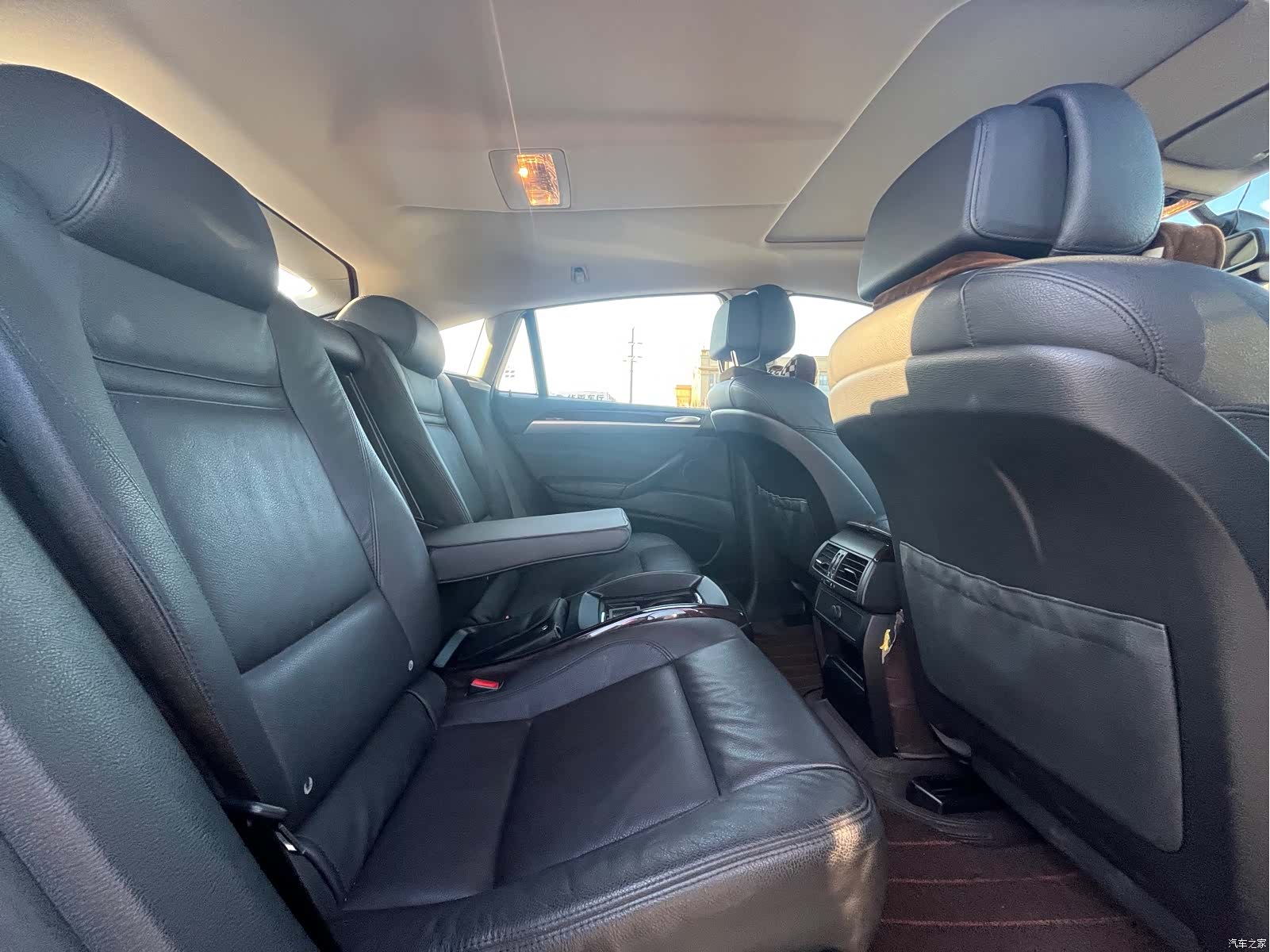 BMW X6, 2009 11