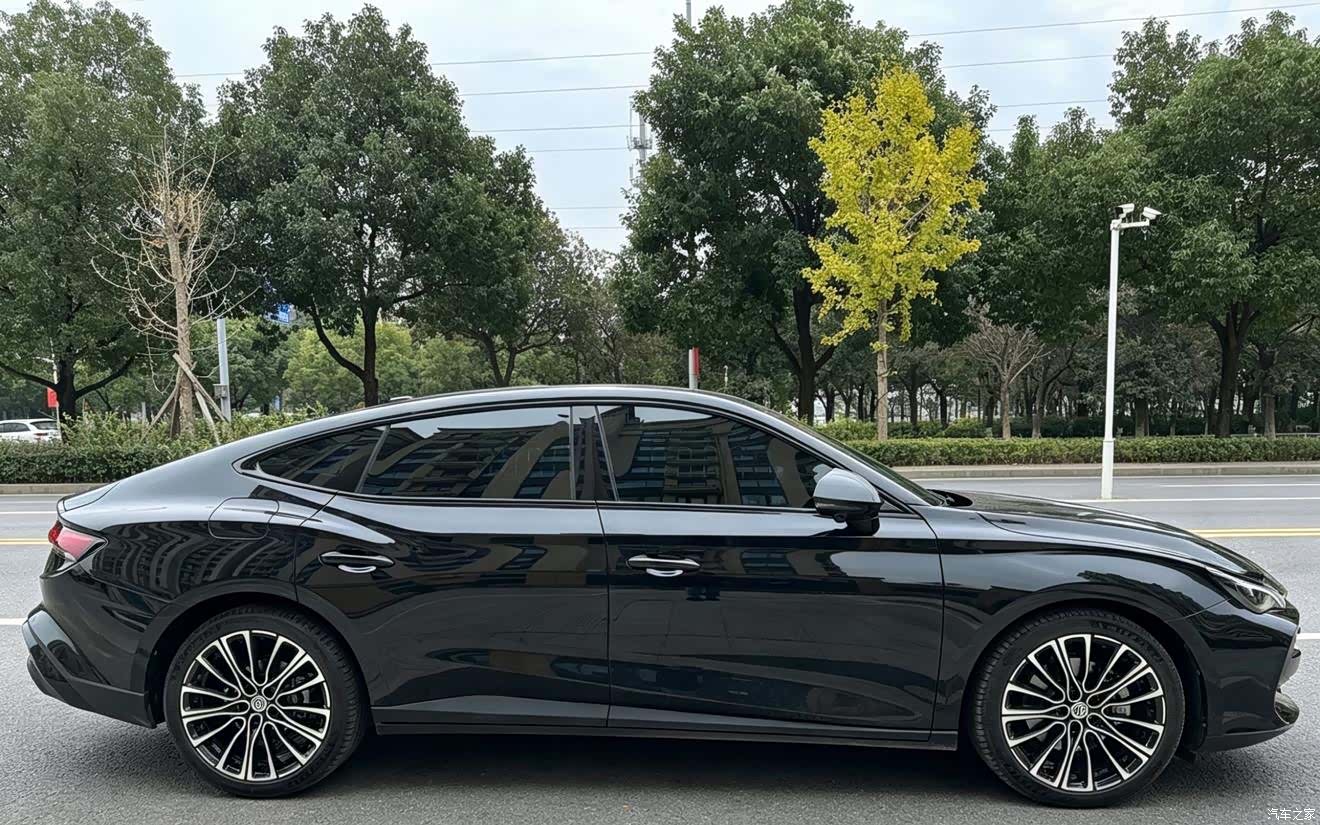 MG MG7, 2023 все фото