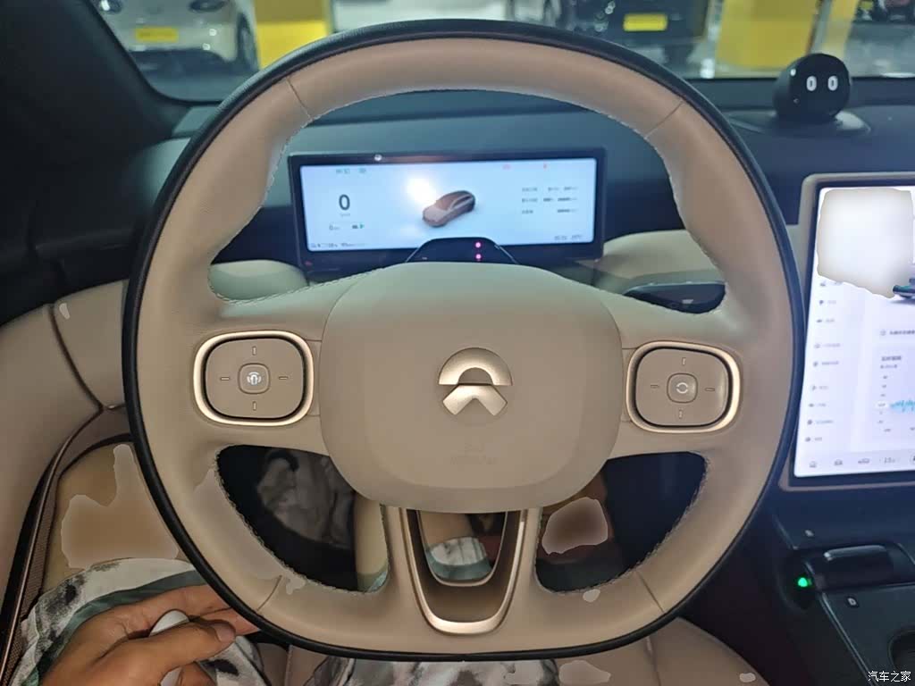 NIO ET5, 2024 11