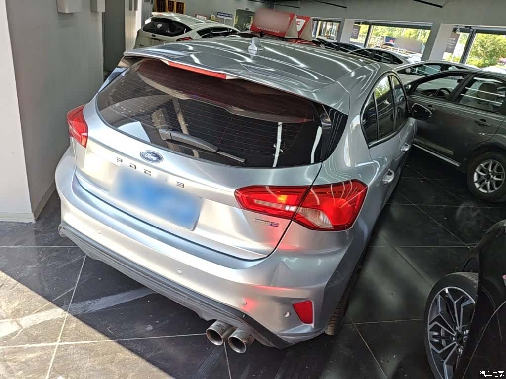 Ford Focus, 2021 7