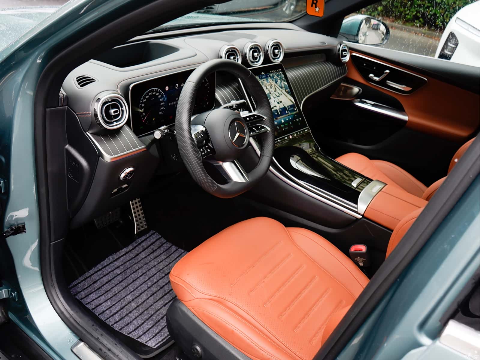 Mercedes-Benz GLC, 2024 11