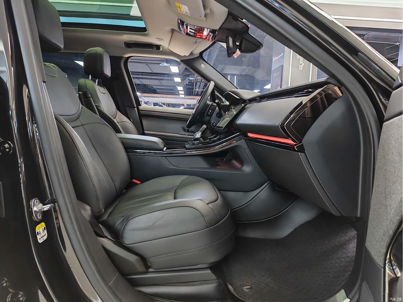 Land Rover Range Rover, 2023 11