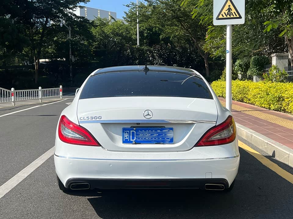 Mercedes-Benz CLS