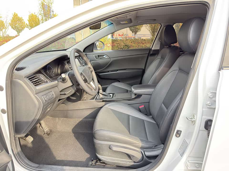 Hyundai Name picture