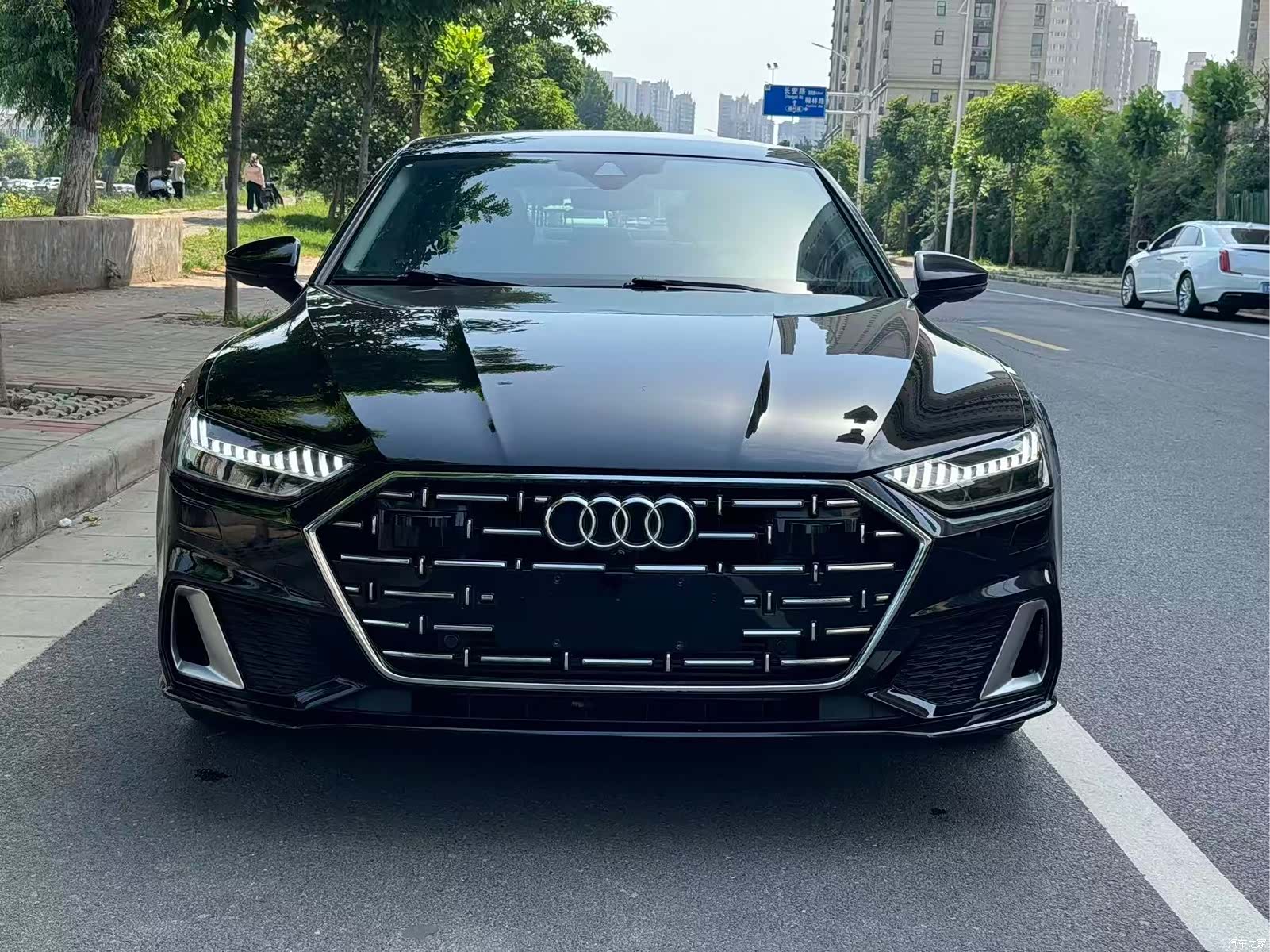 Audi A7L, 2023 1