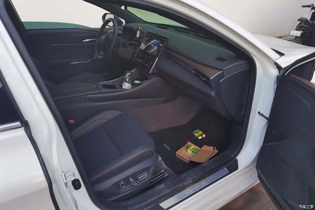 Toyota Avalon, 2025 8