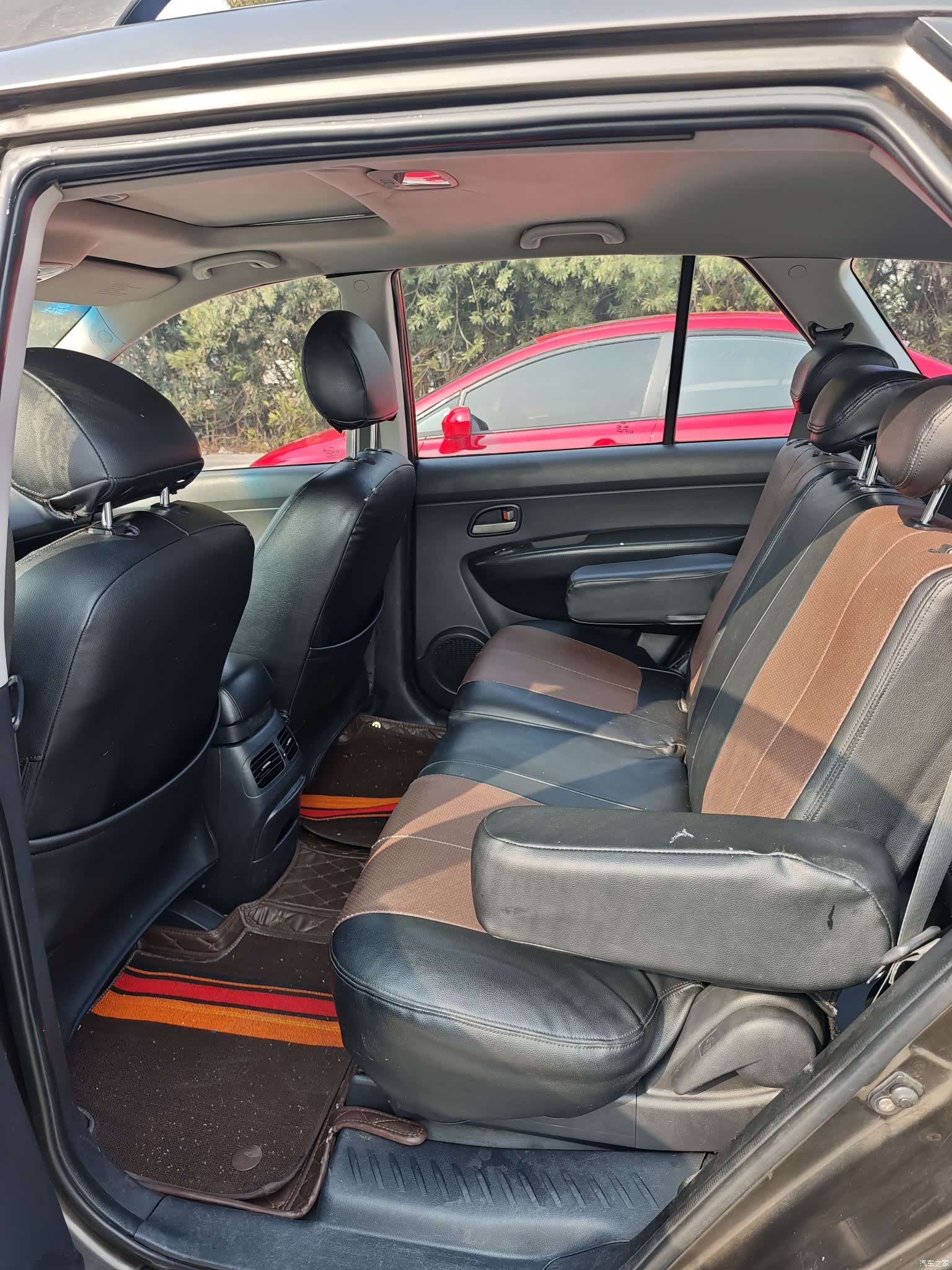 Kia 7, 2010 10