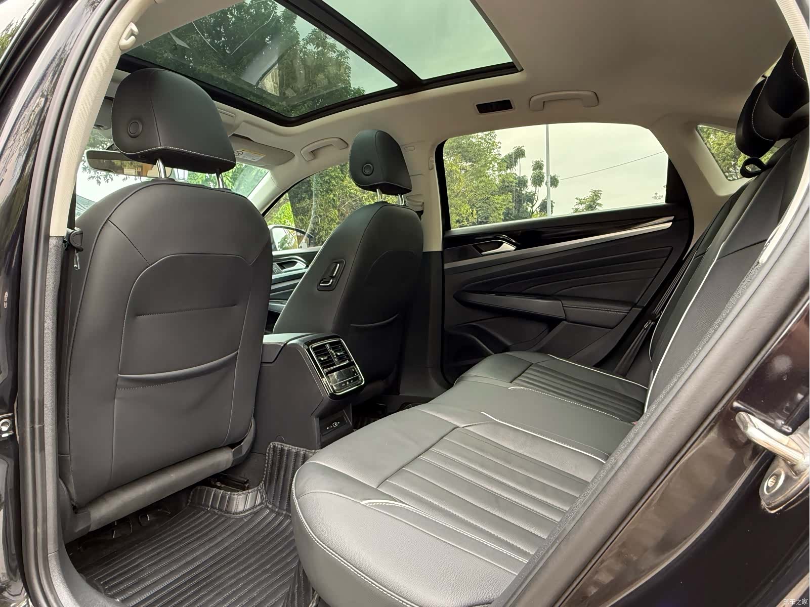 Volkswagen Passat, 2021 6
