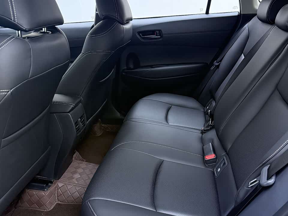 Toyota Corolla Sharp amplifier