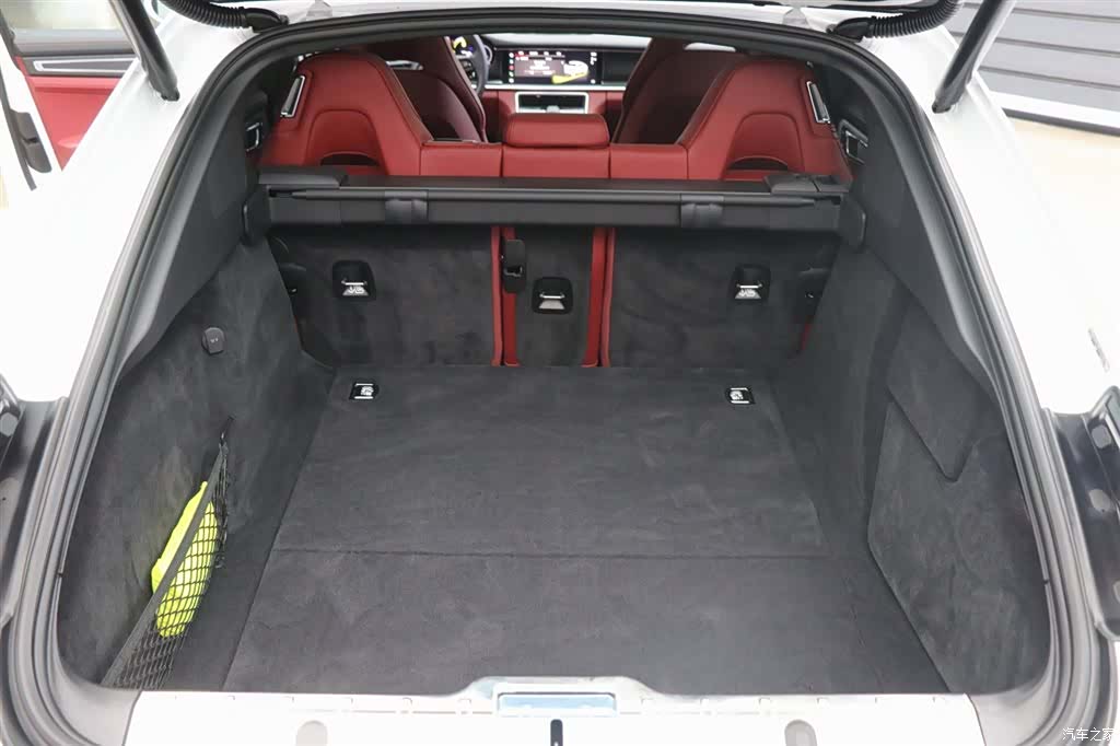 Porsche Panamera, 2023 34