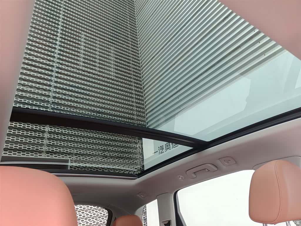 Audi Q7, 2024 13