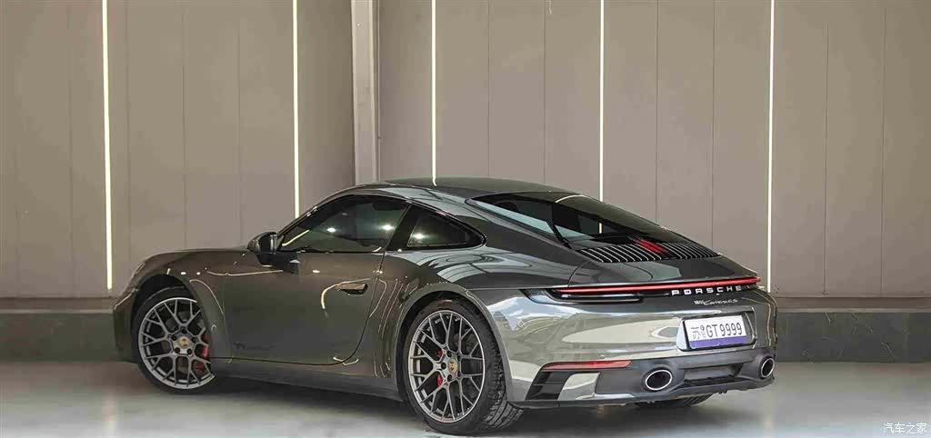 Porsche 911, 2021 8