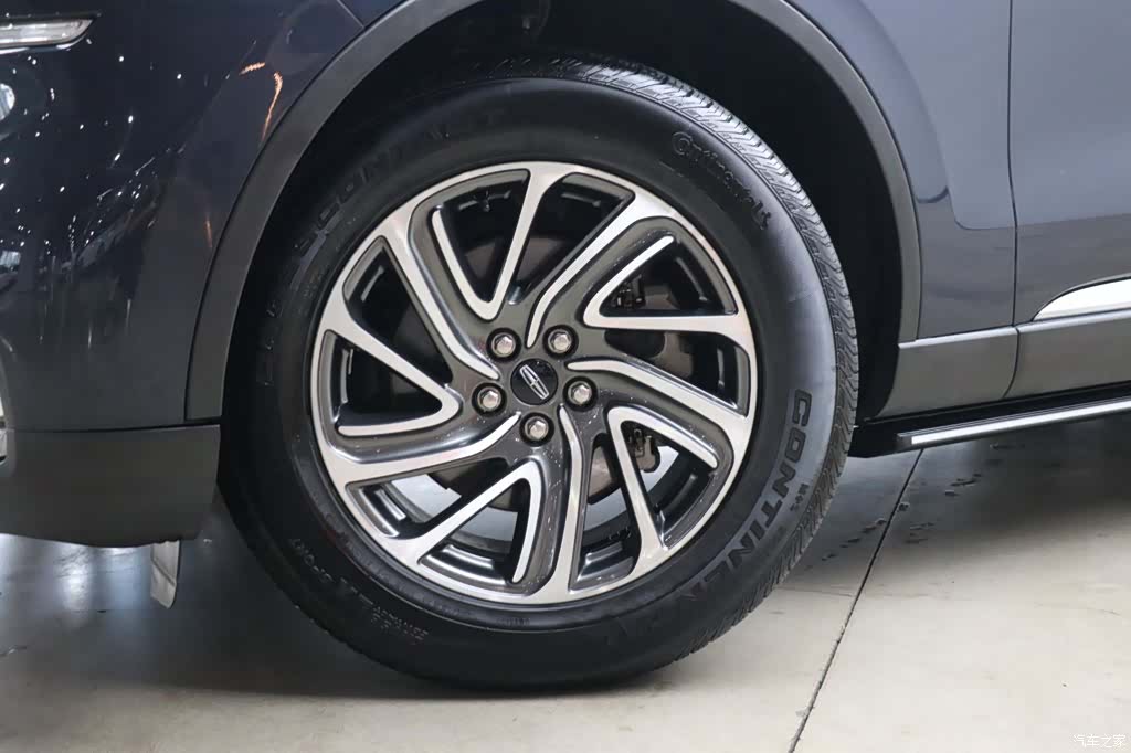 Lincoln Aviator, 2023 27