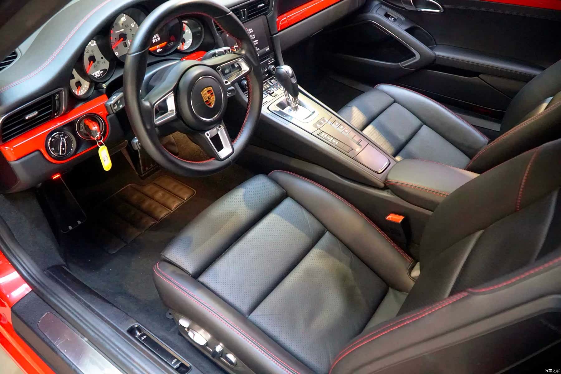 Porsche 911, 2019 все фото