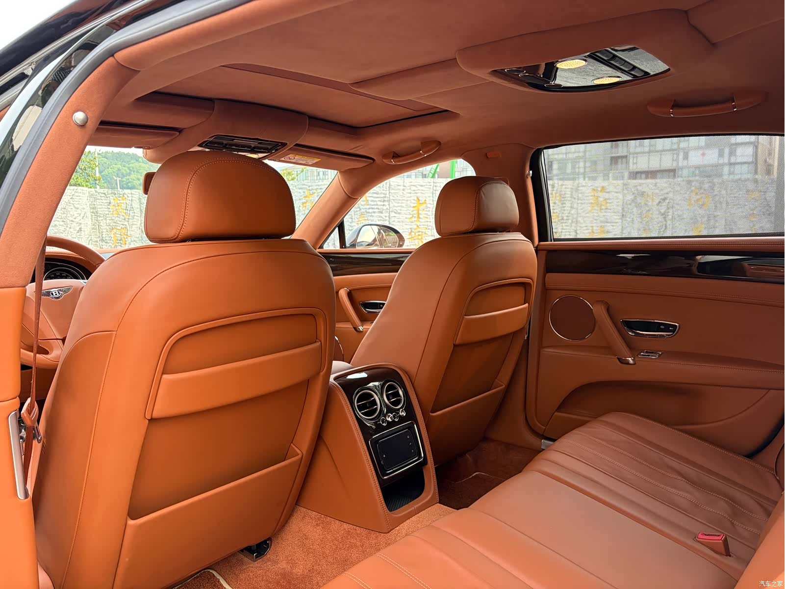 Bentley Flying Spur, 2017 16