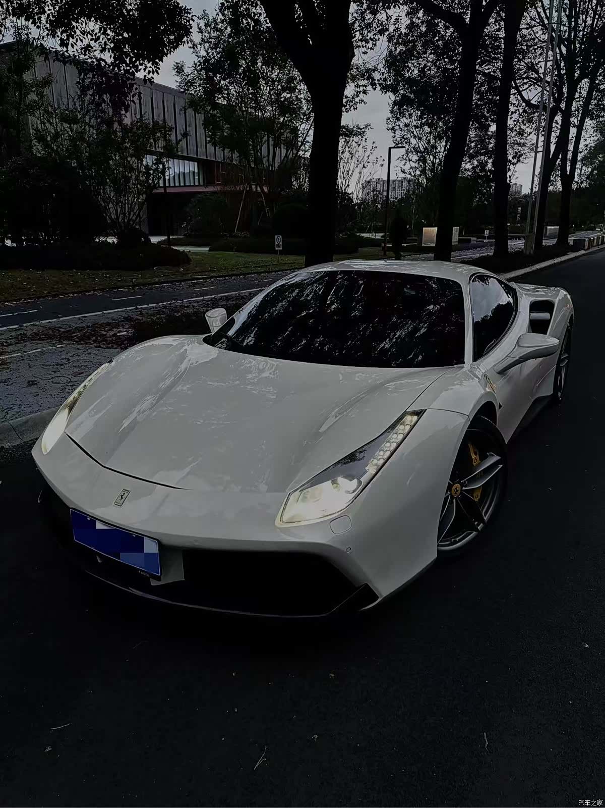 Ferrari 488