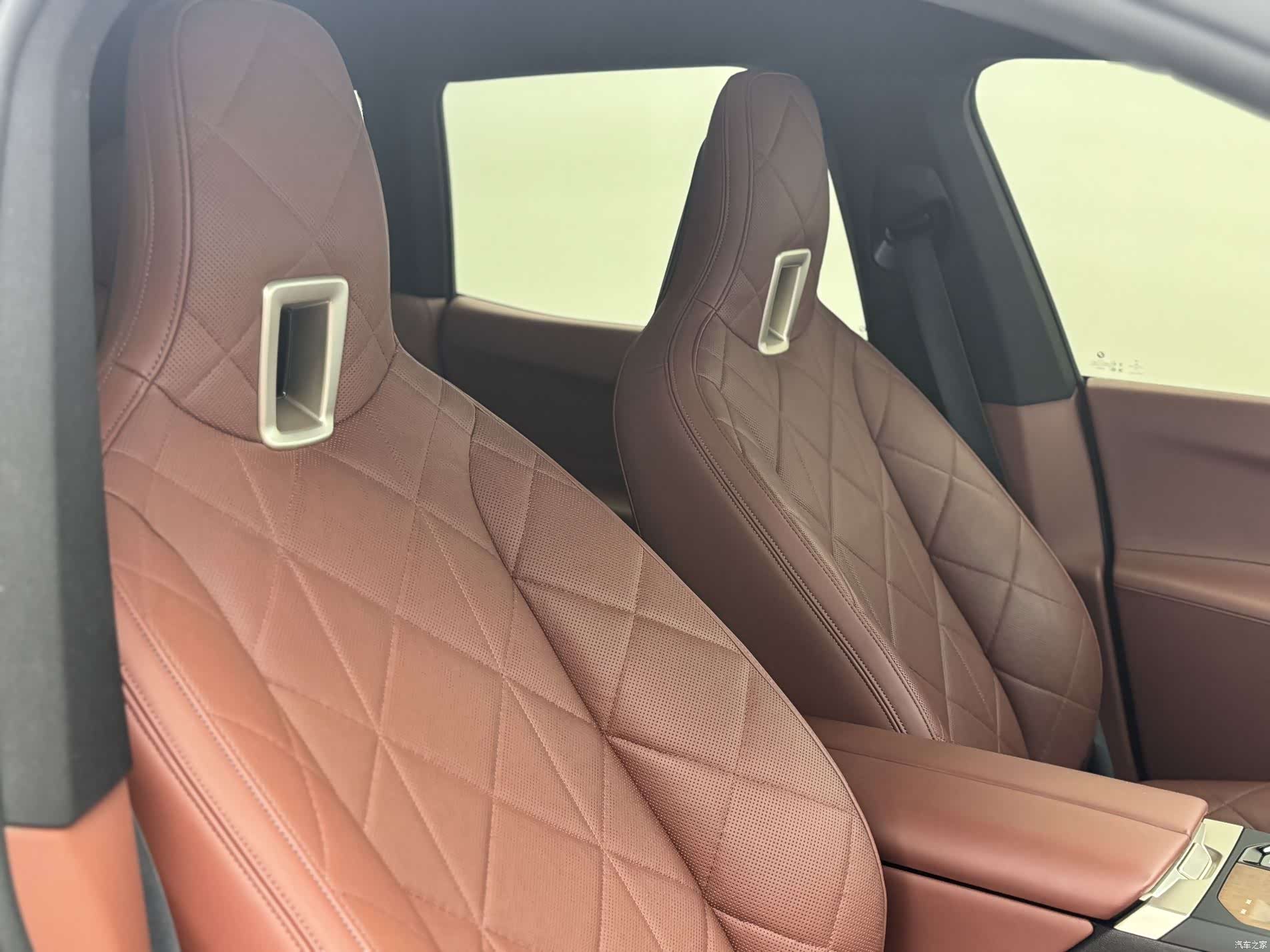 BMW iX, 2023 19