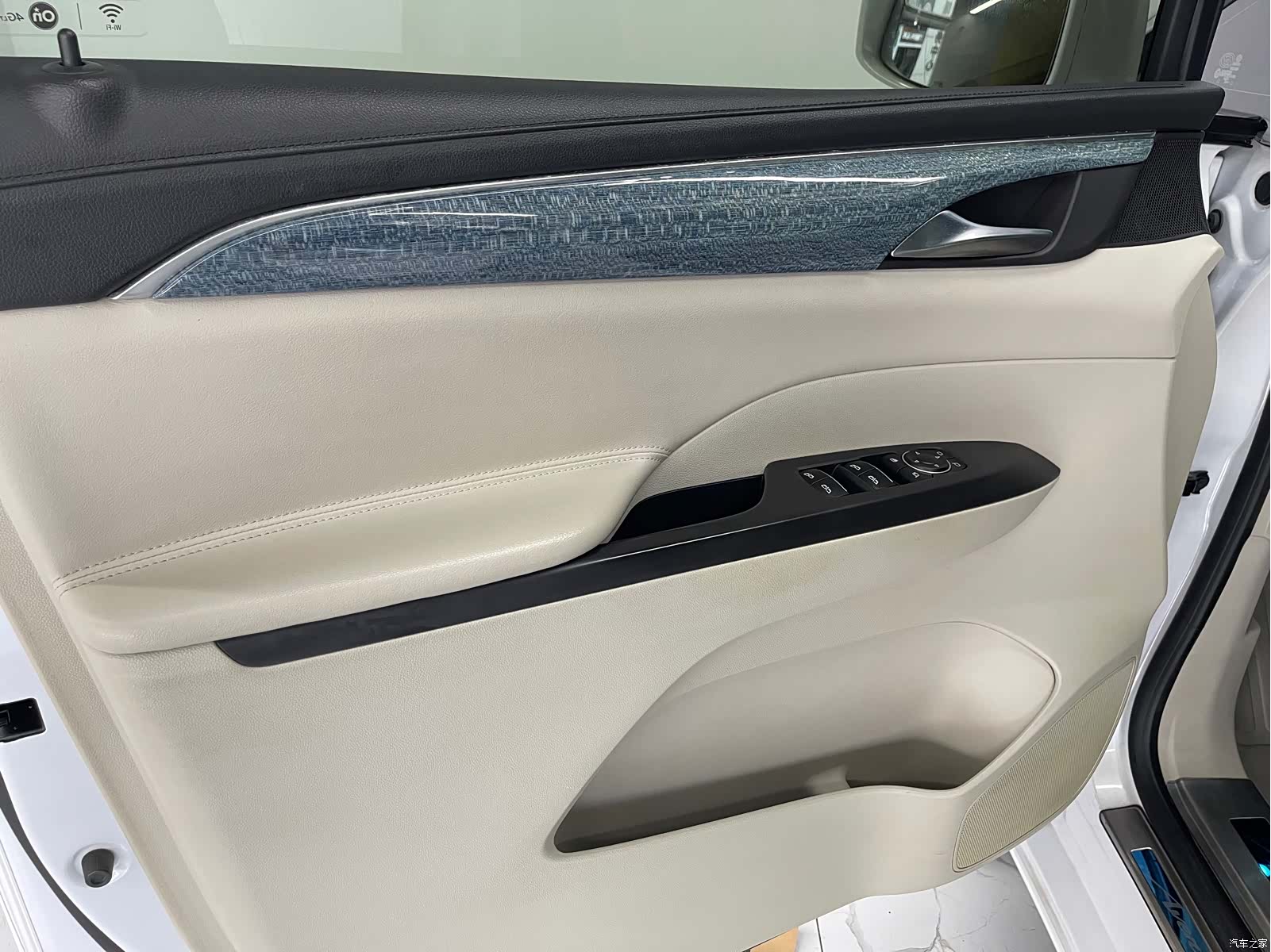 Buick GL8, 2020 33