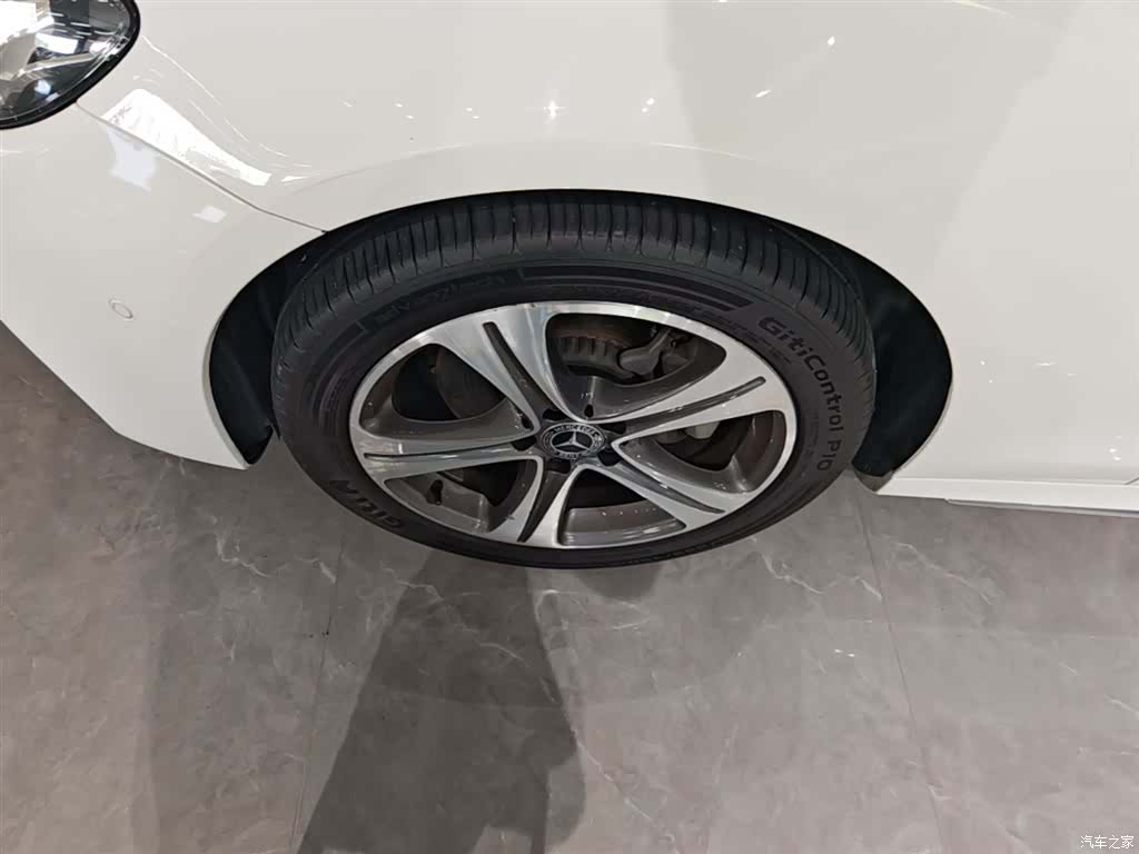 Mercedes-Benz E-Class, 2018 23