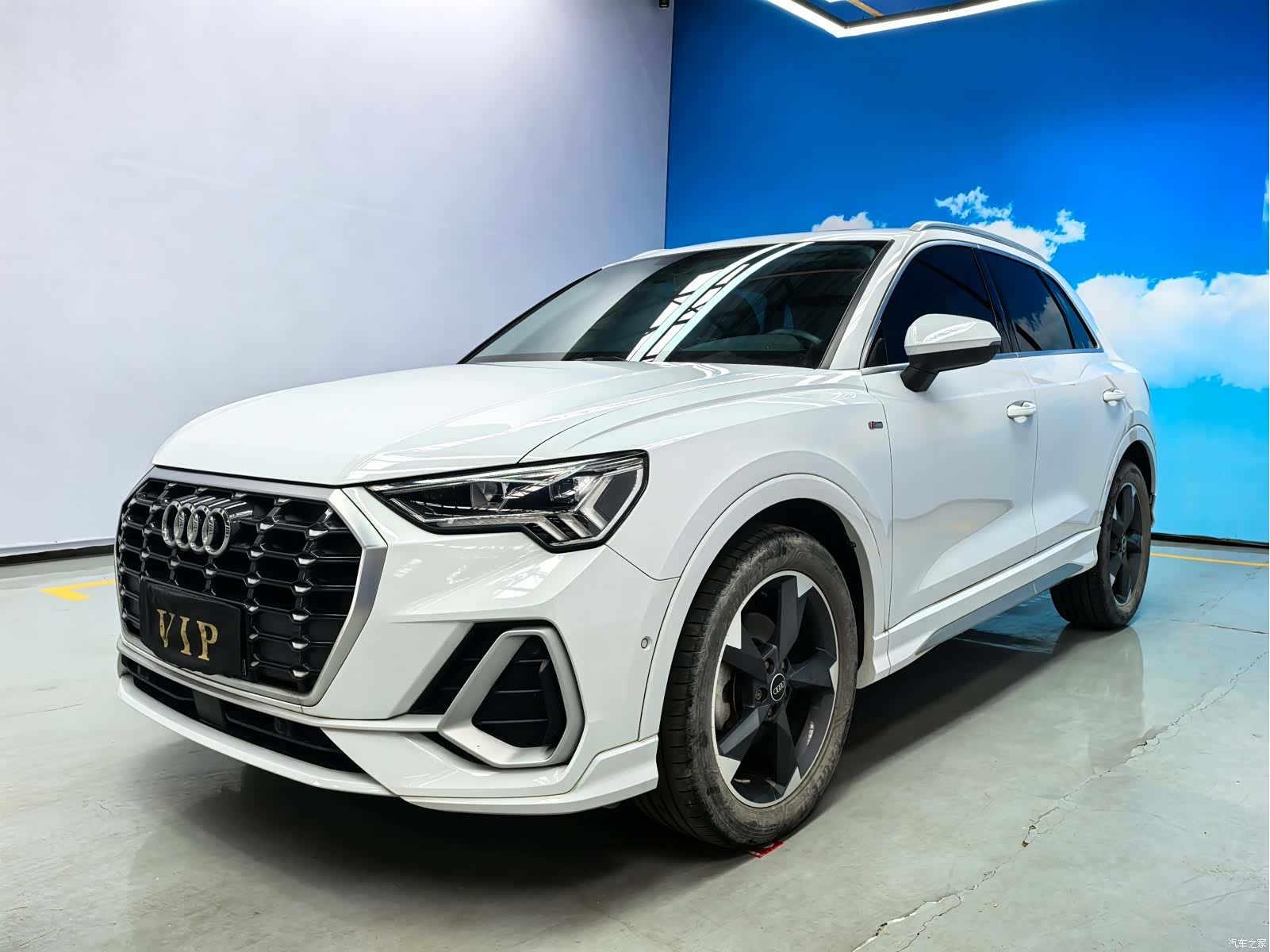 Audi Q3, 2022 3
