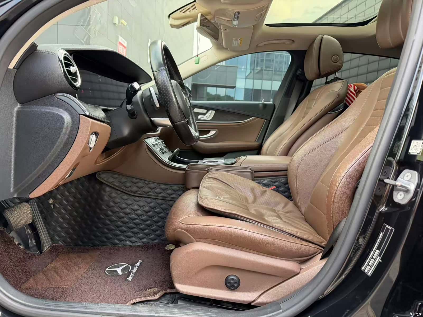 Mercedes-Benz E-Class, 2019 4