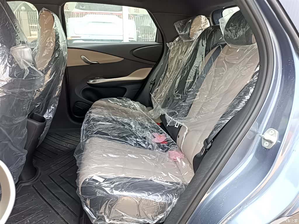BYD Dolphin, 2026 17