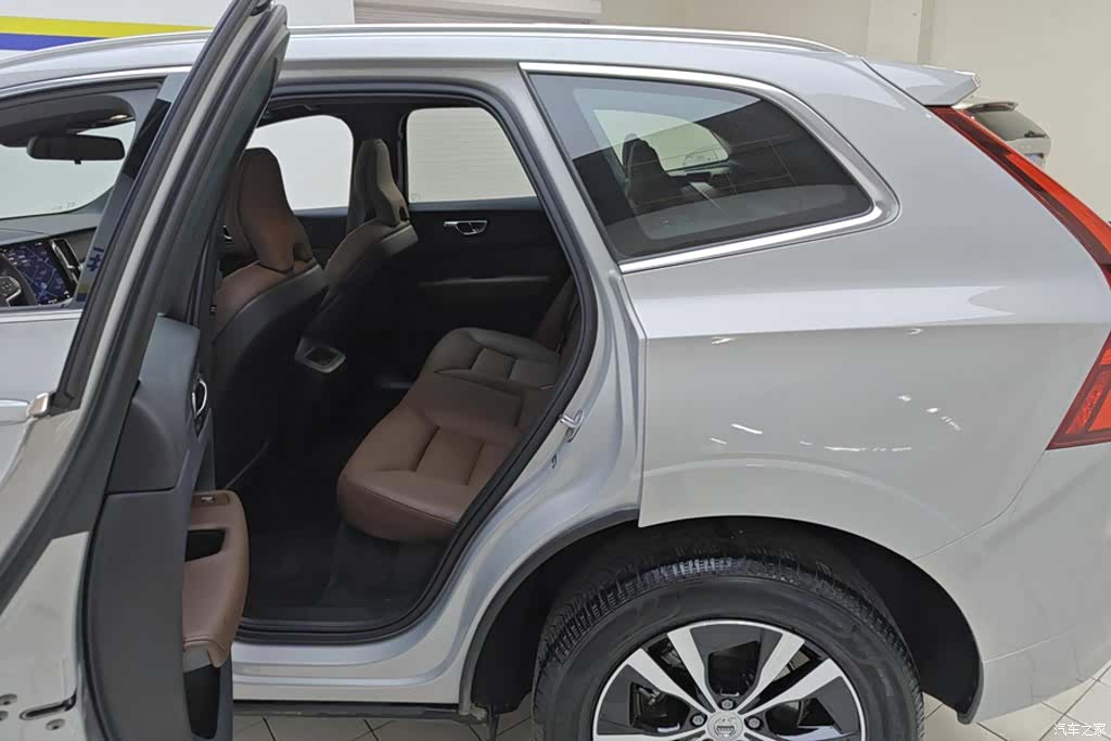 Volvo XC60, 2024 11