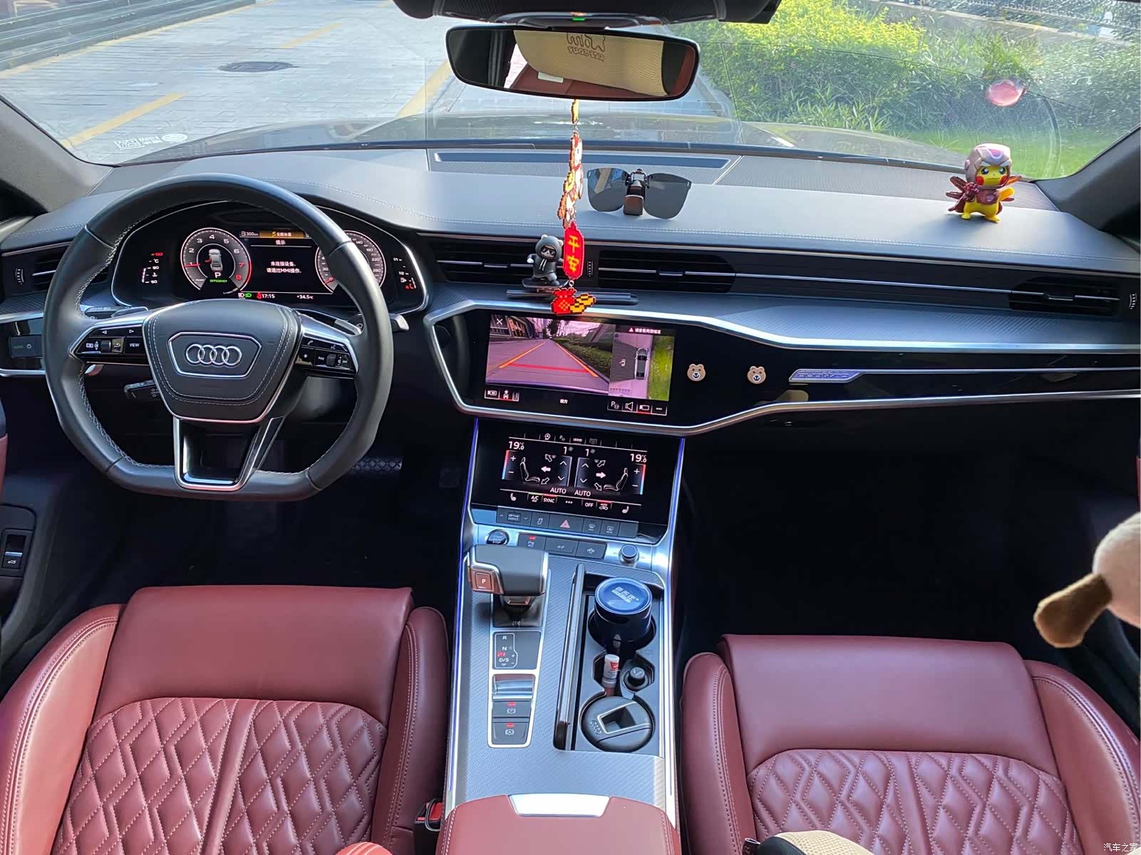 Audi A7L, 2025 10