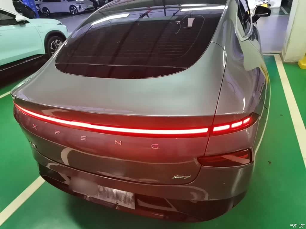 Xpeng P7, 2022 6