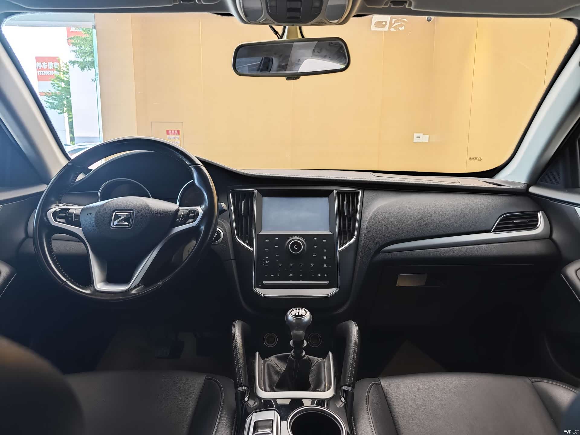 Zotye SR7, 2016 19