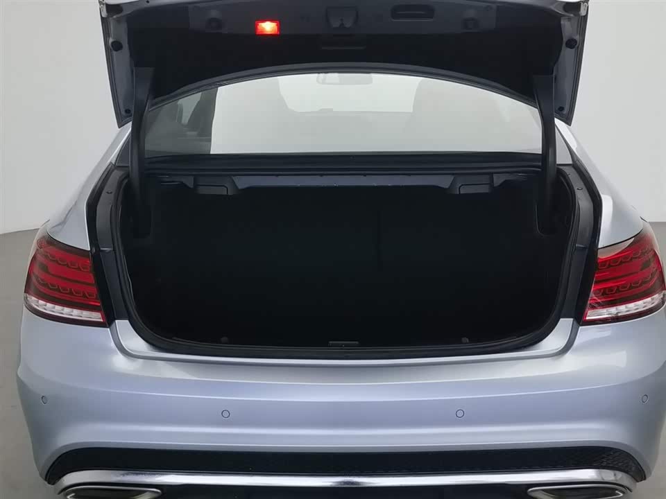 Mercedes-Benz E-class Mercedes-Benz E-class