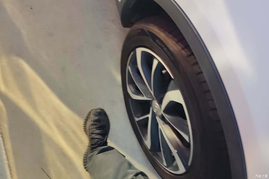 Geely Emgrand, 2019 6