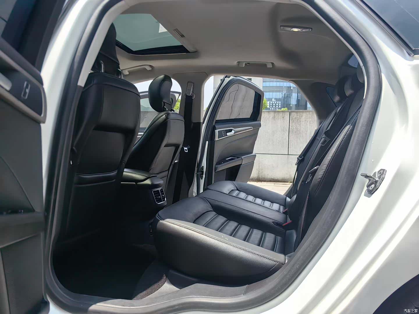 Ford Mondeo, 2016 6
