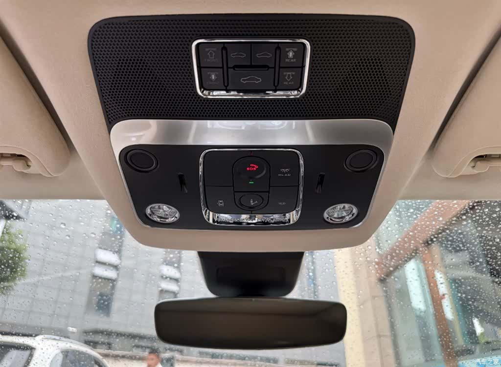 Bentley Flying Spur, 2023 6